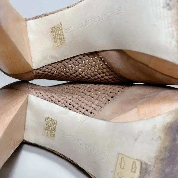 Banana Republic Leather Peep Toe Woven Wooden Heel  Brow Booties - Picture 11 of 13